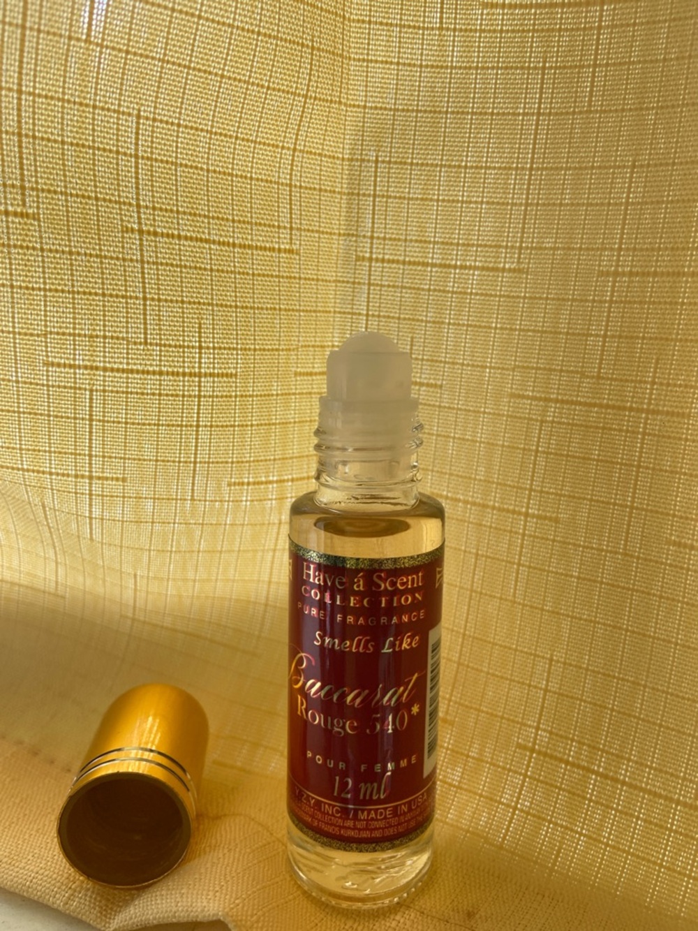 New !! Smells Like Baccarat Rouge 540 Rollerball - - Picture 3 of 4